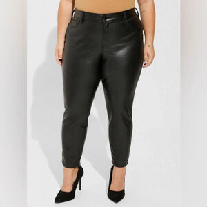 NWT Torrid Perfect Skinny Faux Leather High Rise Pant in Deep Black Size 22